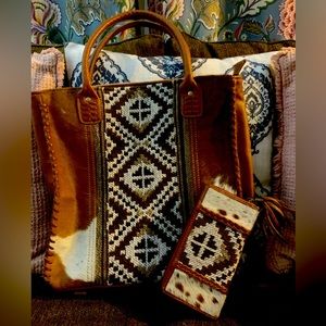 Myra Shoulder bag and wallet